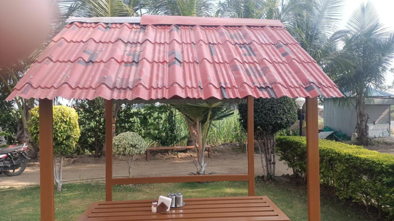 Hotel Nisarg Lodging And Restaurant Aurangābād Exterior foto